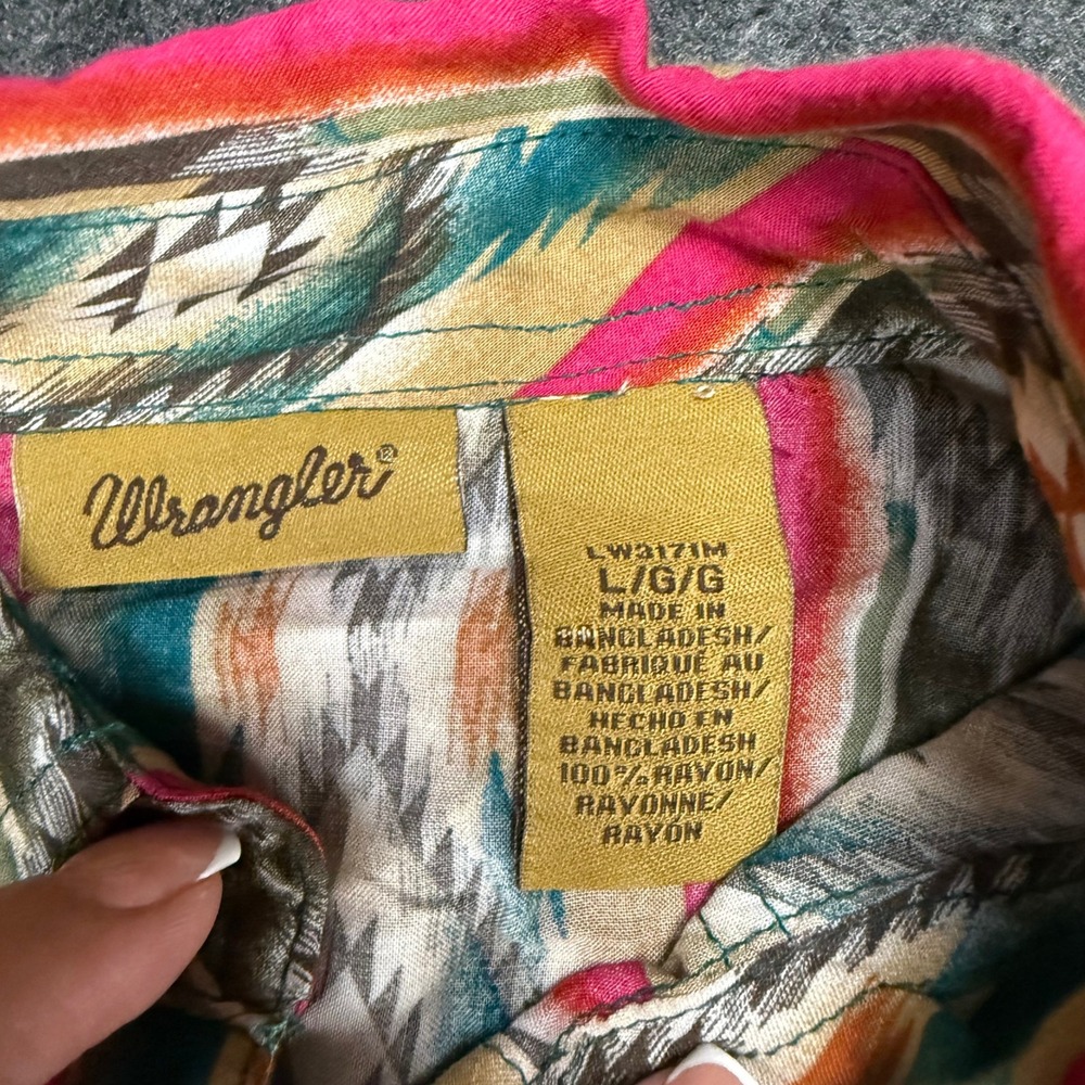 Wrangler Western Shirt Womens L Southwestern Aztec Print Long Sleeve Button Up - Picture 3 of 8